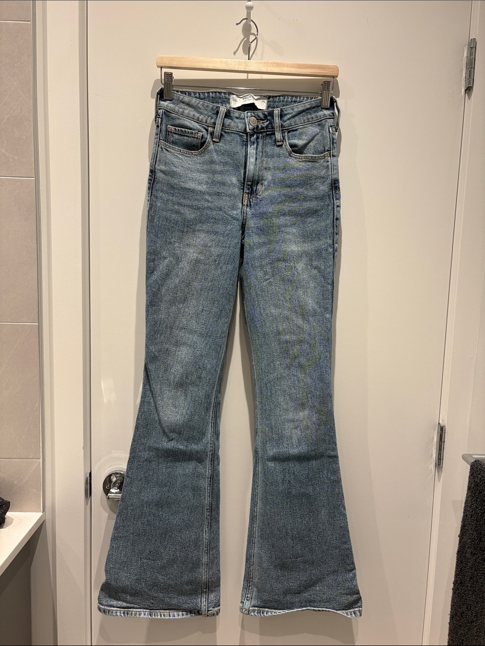 Hollister Women's Light Blue Flare Jeans